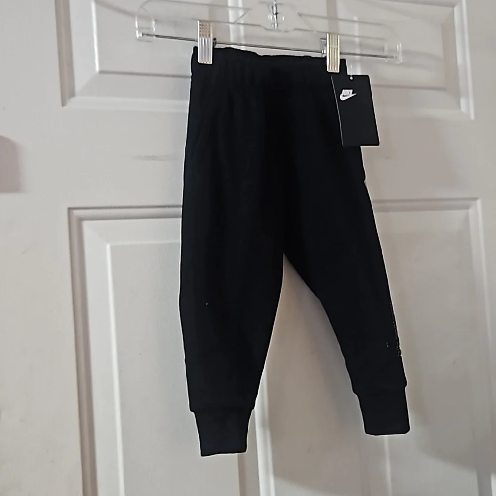 NIKE TODDLER JOGGER SWEATPANTS: BLACK: NEW WITH TAGS: SIZE 2T